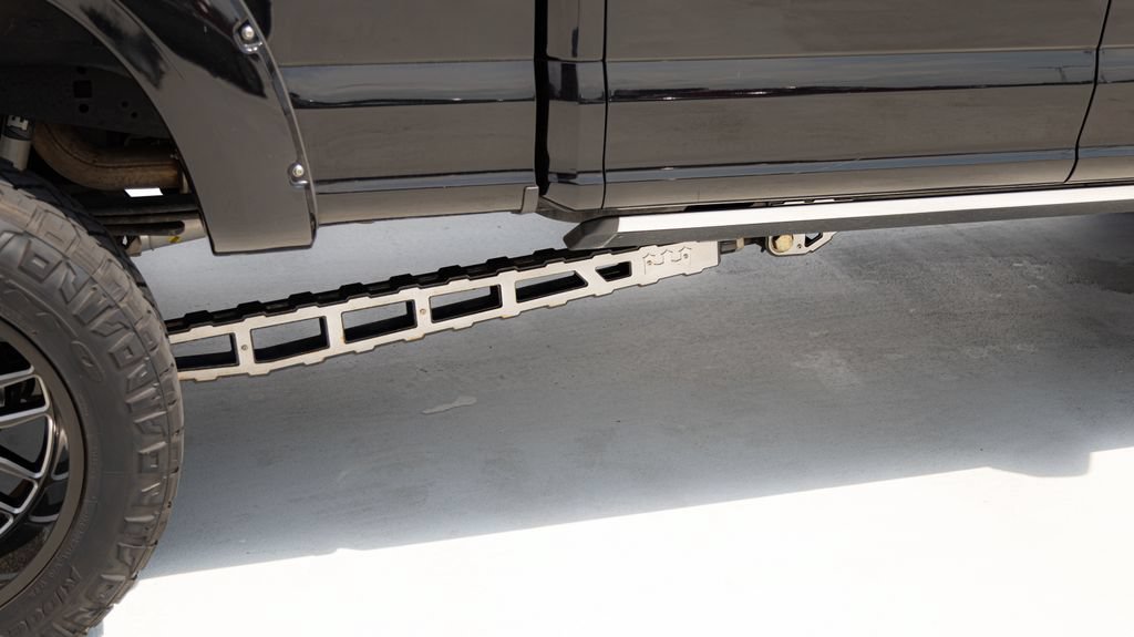 Used 2022 Ford F250 Limited w/ FX4 Off-Road Package AWD/4WD image 6