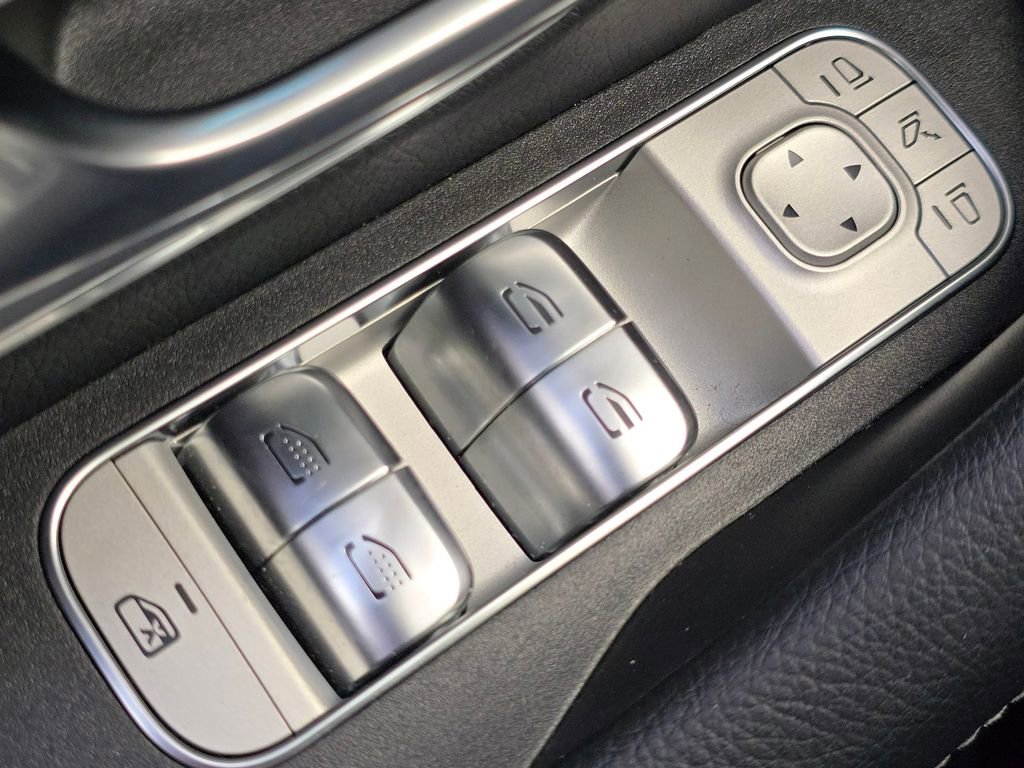 Certified 2026 Mercedes-Benz GLS 450 4MATIC image 30