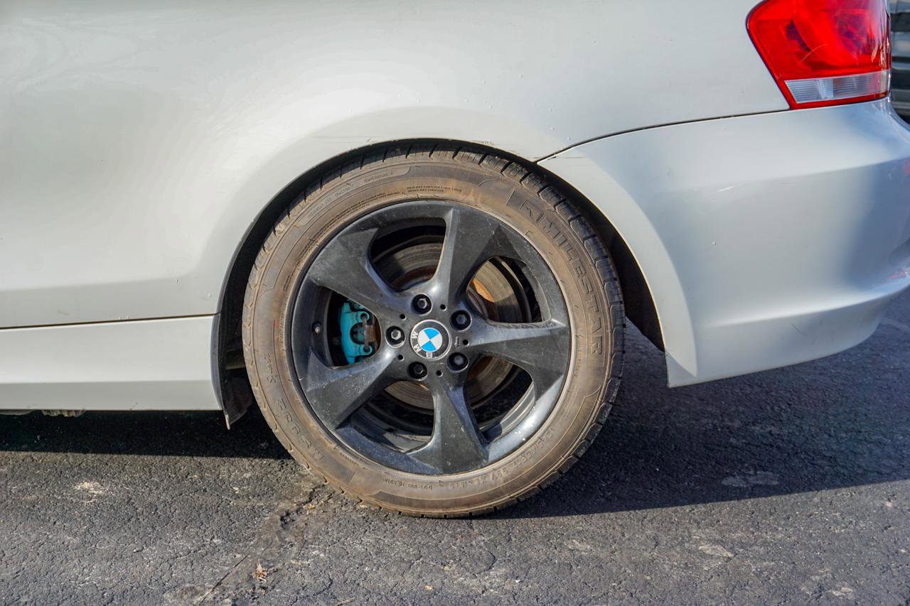 Used 2012 BMW 128i Convertible RWD image 30
