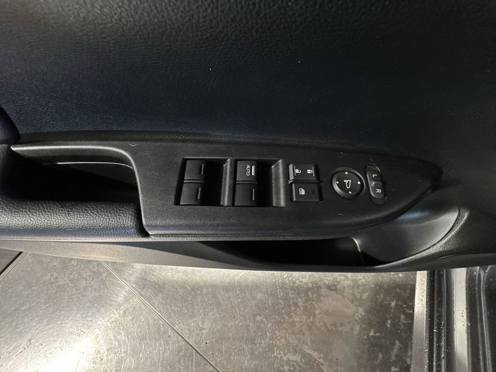 Used 2017 Honda Accord Sport Special Edition image 19
