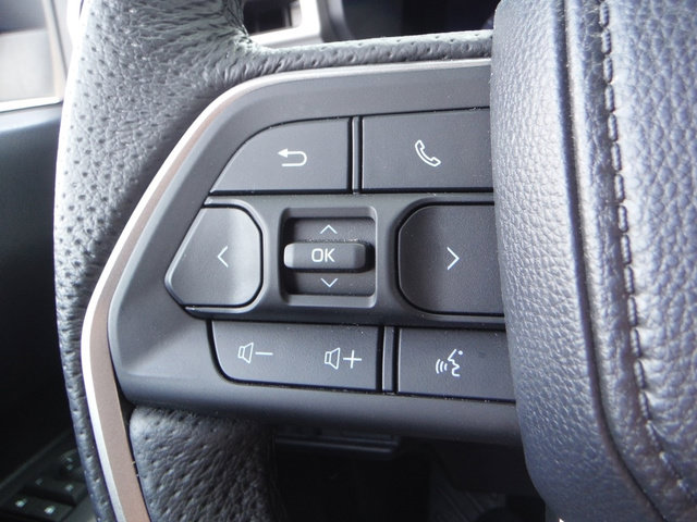 Used 2025 Toyota Tacoma TRD Off-Road AWD/4WD image 43