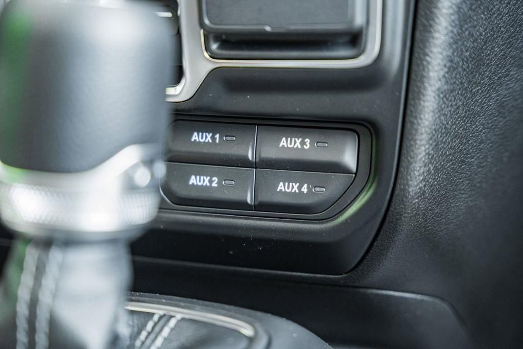 New 2025 Jeep Gladiator Sport AWD/4WD image 27