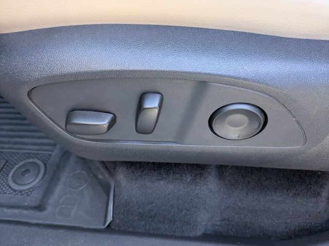 Used 2026 Buick Enclave Preferred w/ Power Package FWD image 25