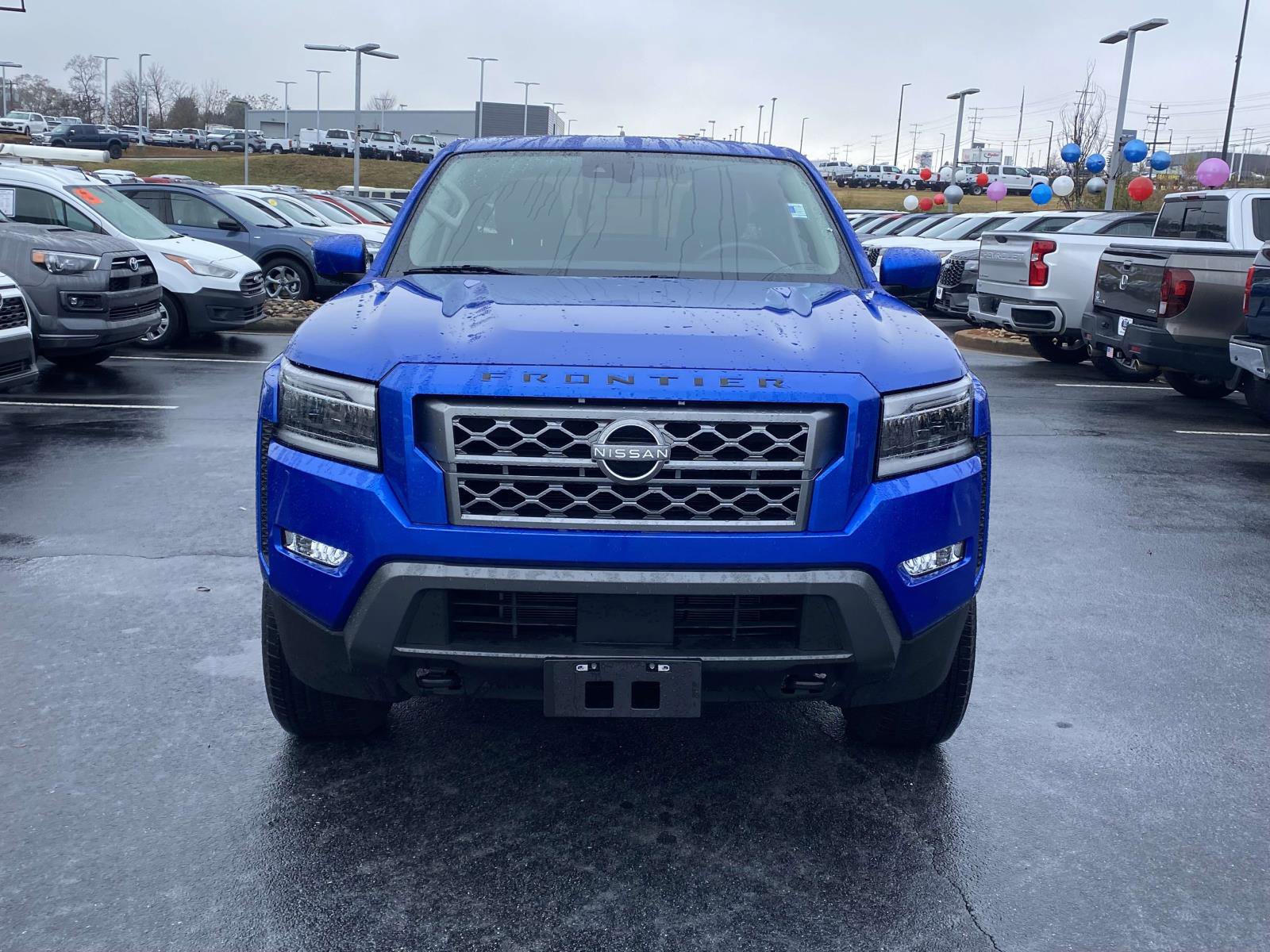 Used 2024 Nissan Frontier SL video 2