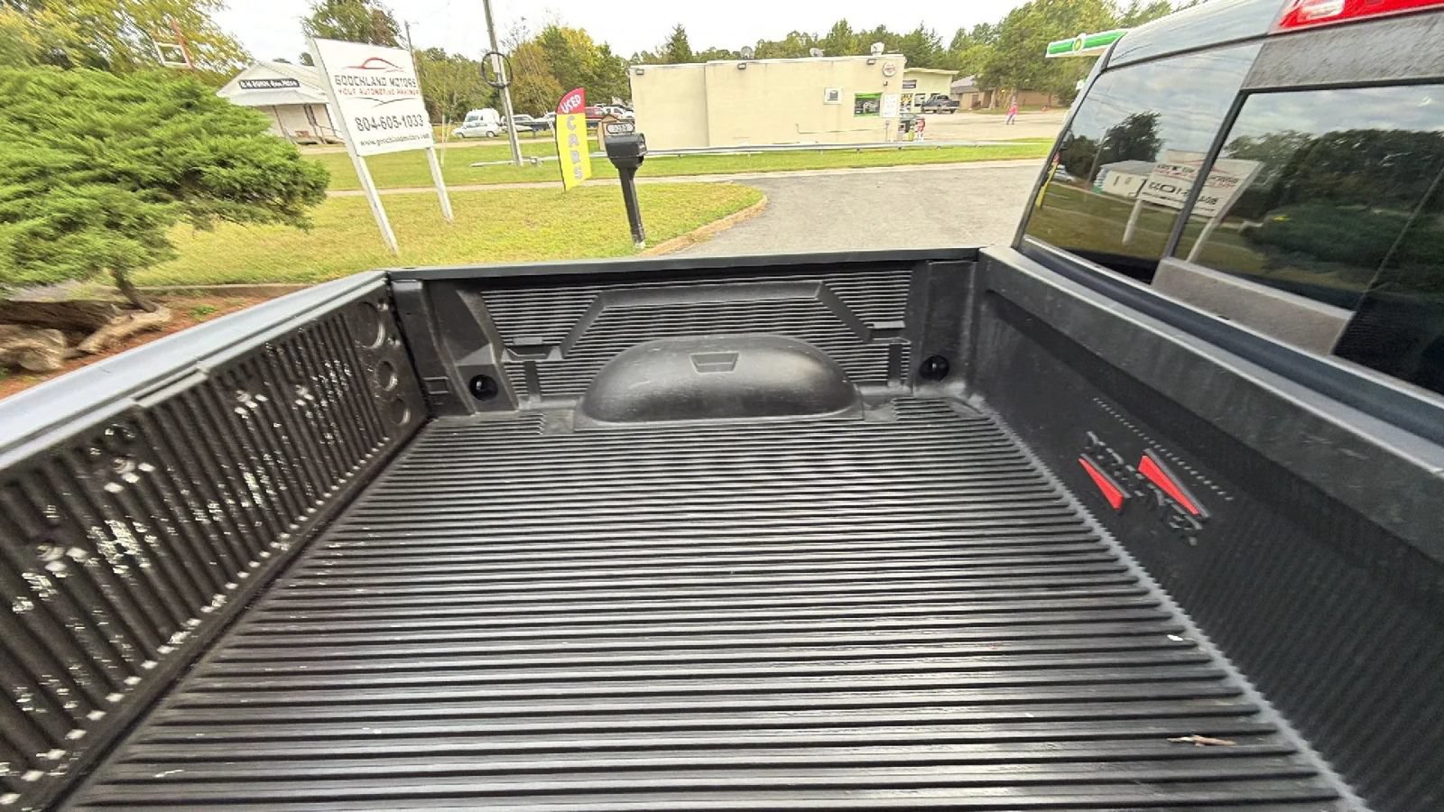 Used 2018 RAM 1500 Classic SLT AWD/4WD image 51