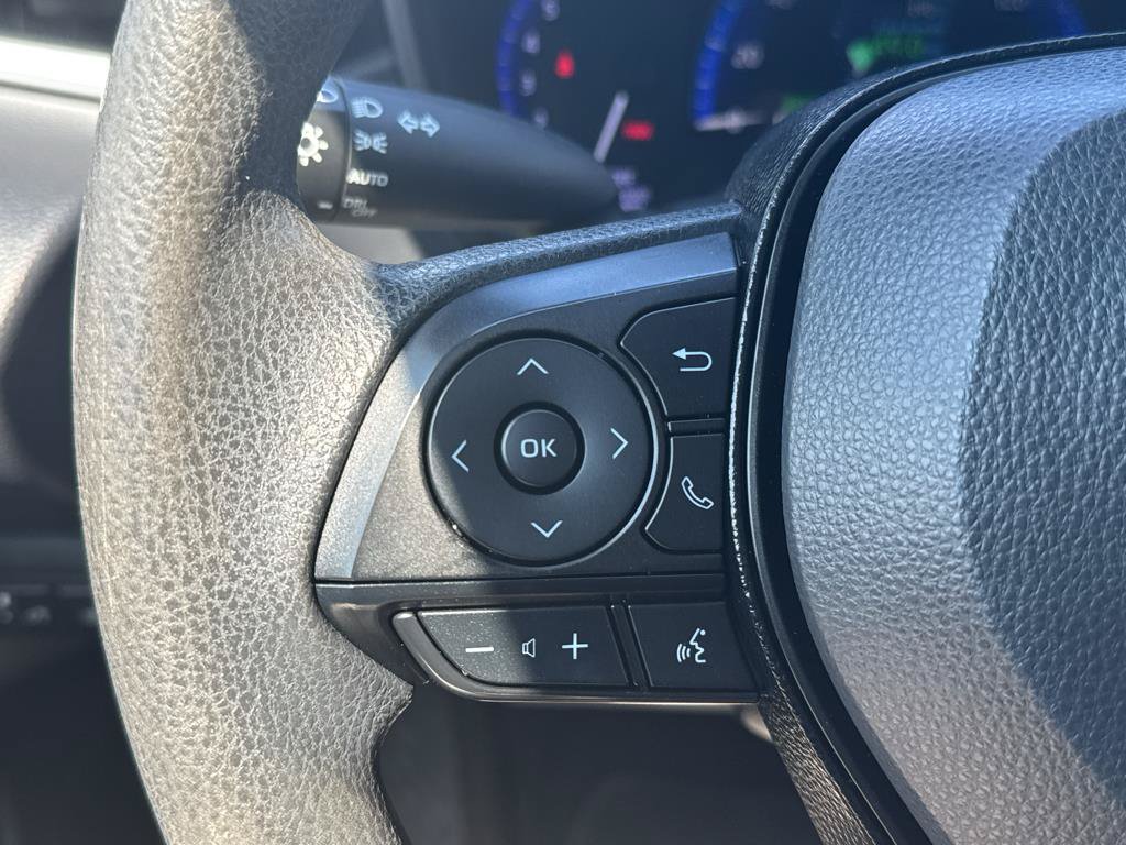 Used 2021 Toyota Corolla LE w/ Carpet Mat Package (TMS) FWD image 12