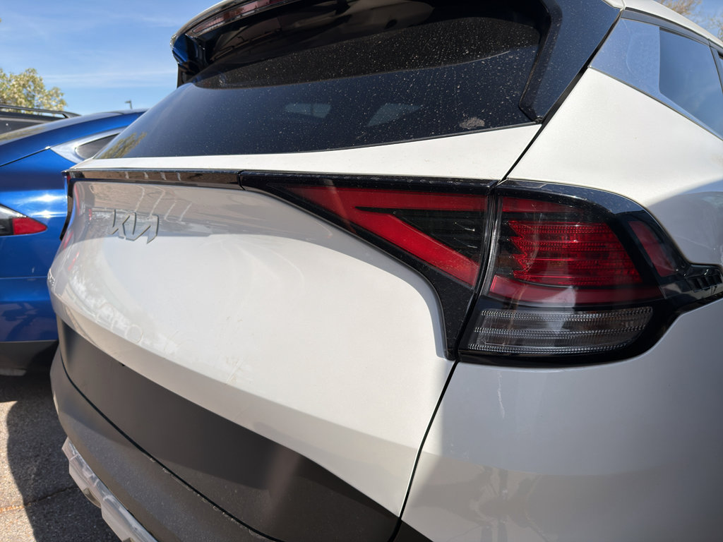 Used 2023 Kia Sportage LX image 14