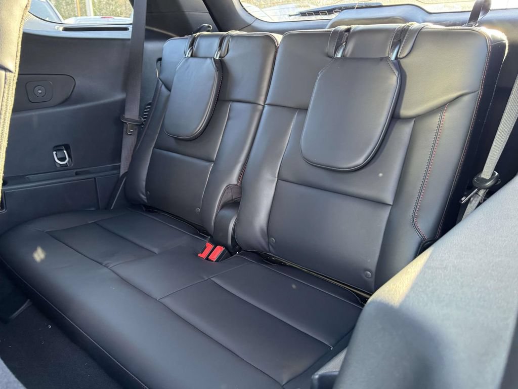 New 2026 Ford Explorer ST-Line w/ ST-Line Street Pack AWD/4WD image 16