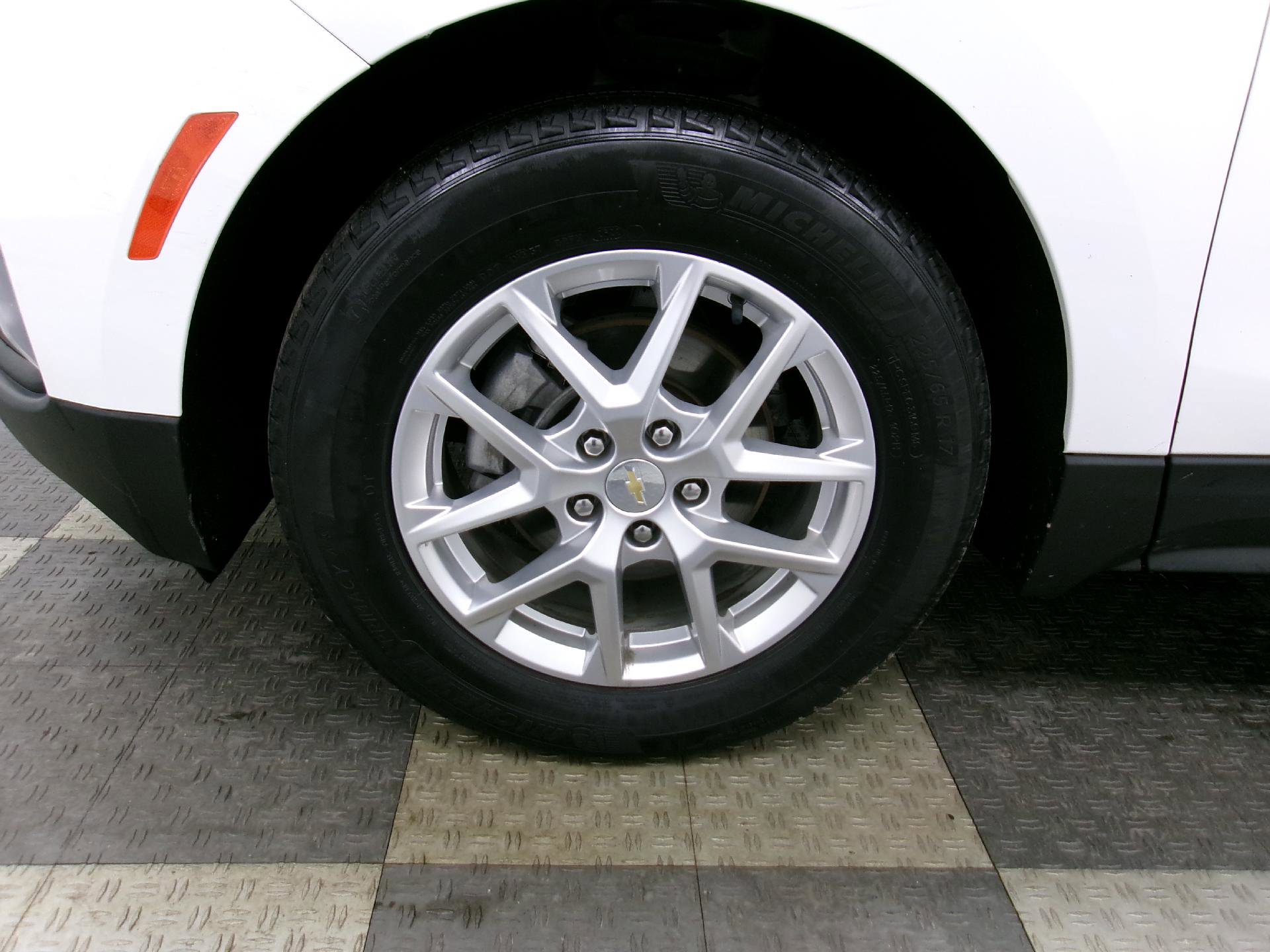 Certified 2022 Chevrolet Equinox LT image 16