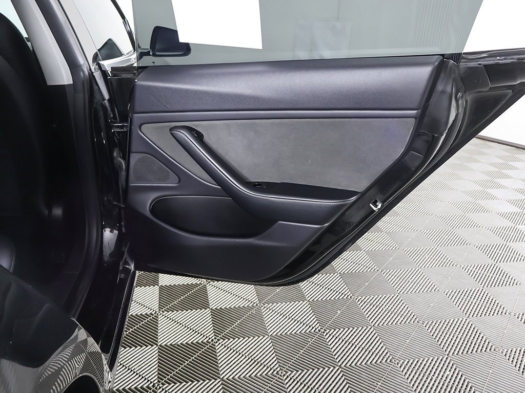 Used 2019 Tesla Model 3 Long Range image 26