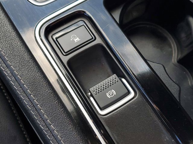 Used 2019 Jaguar F-PACE S image 29