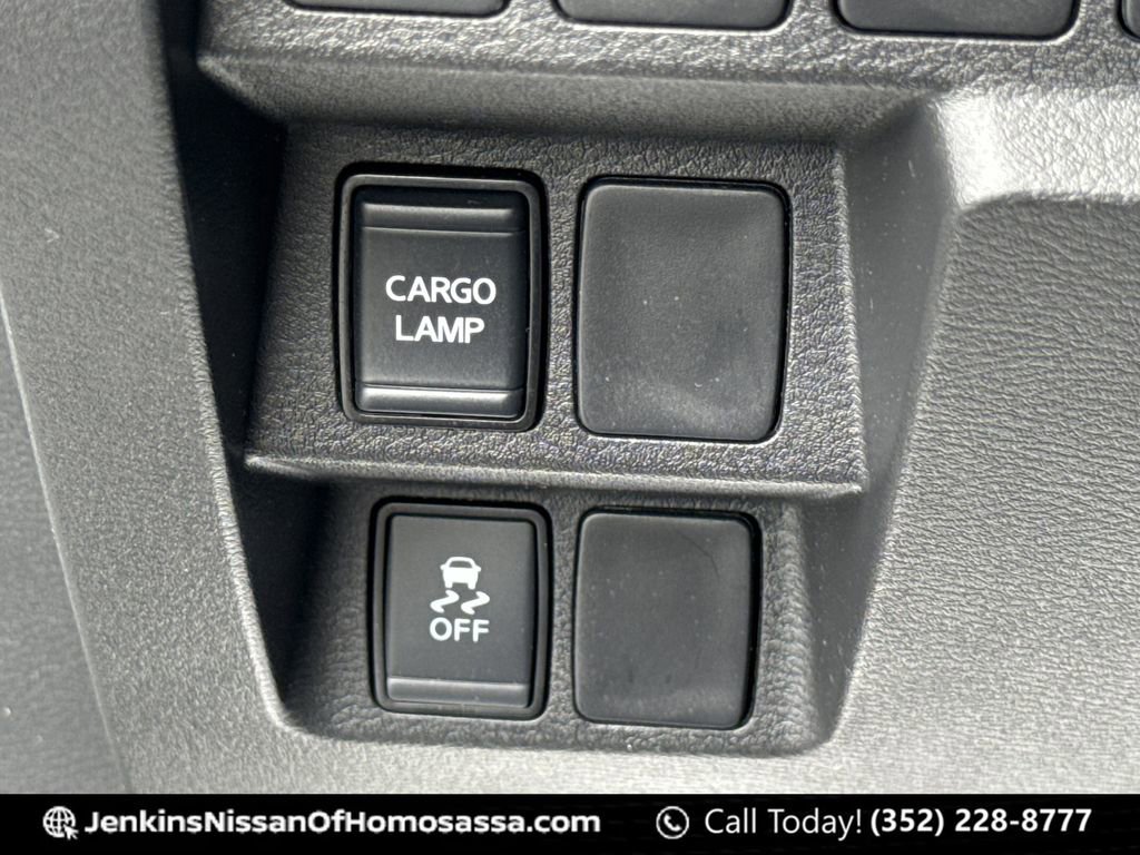 Certified 2024 Nissan Frontier S image 33