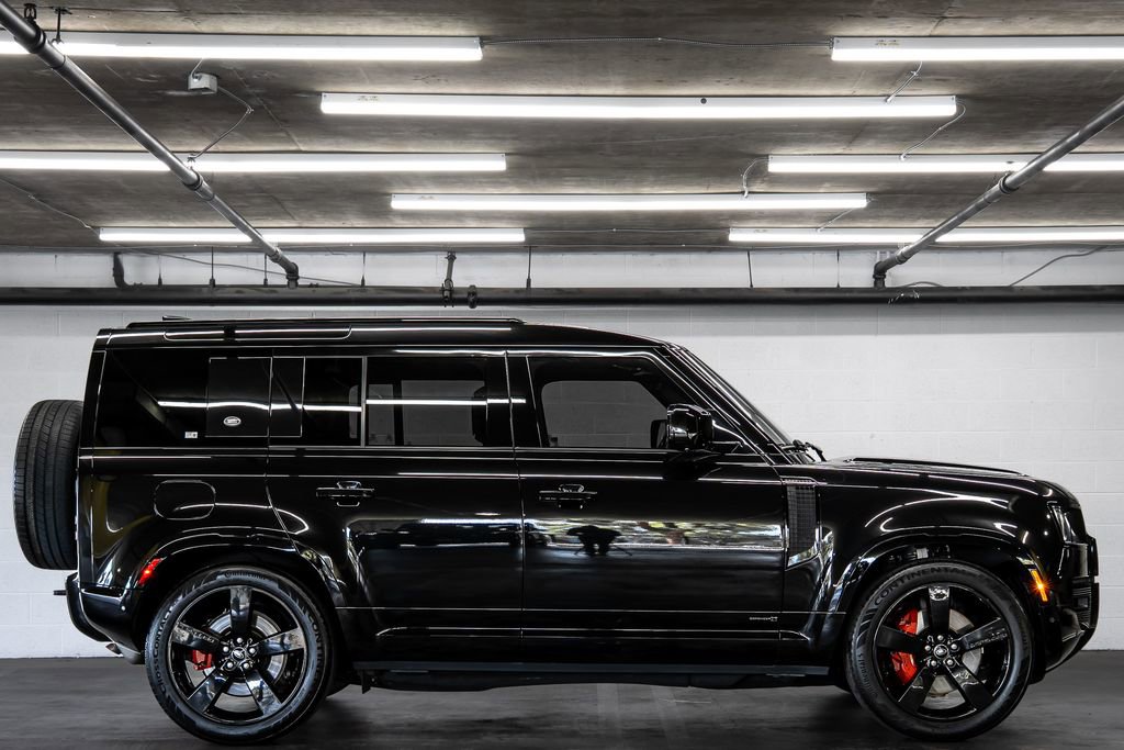 Used 2023 Land Rover Defender 110 X image 6