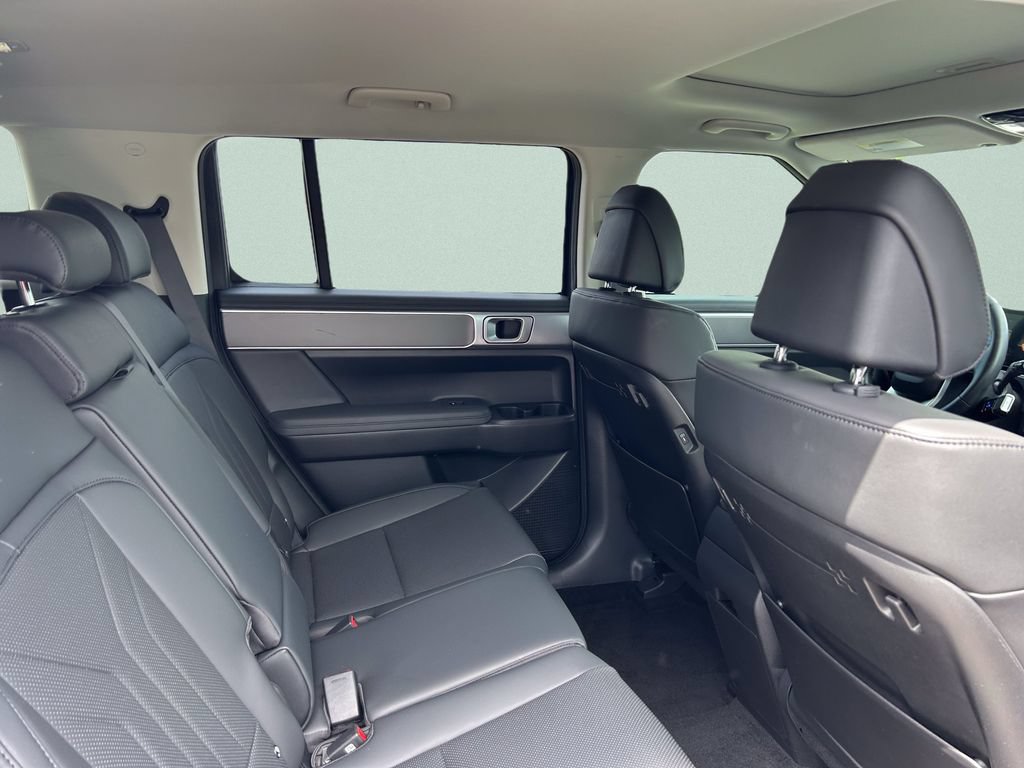 Certified 2025 Hyundai Santa Fe XRT w/ Tow & Go Package AWD/4WD image 22