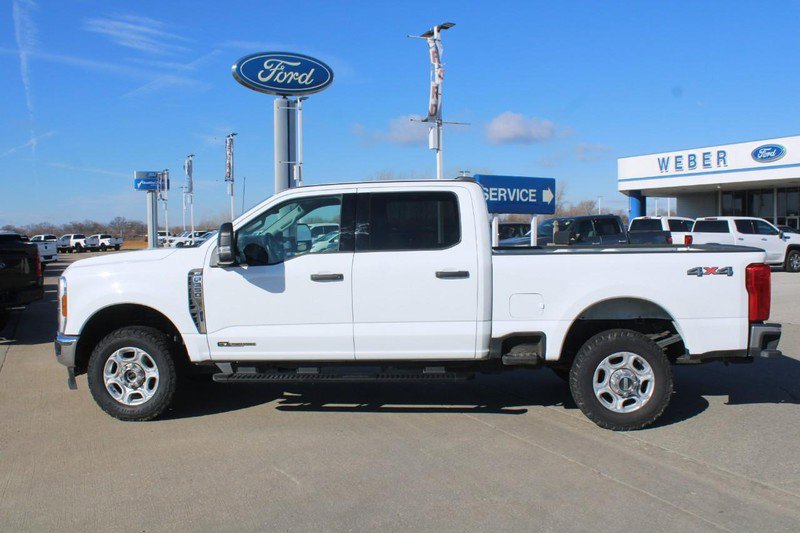 Used 2025 Ford F350 XLT image 2