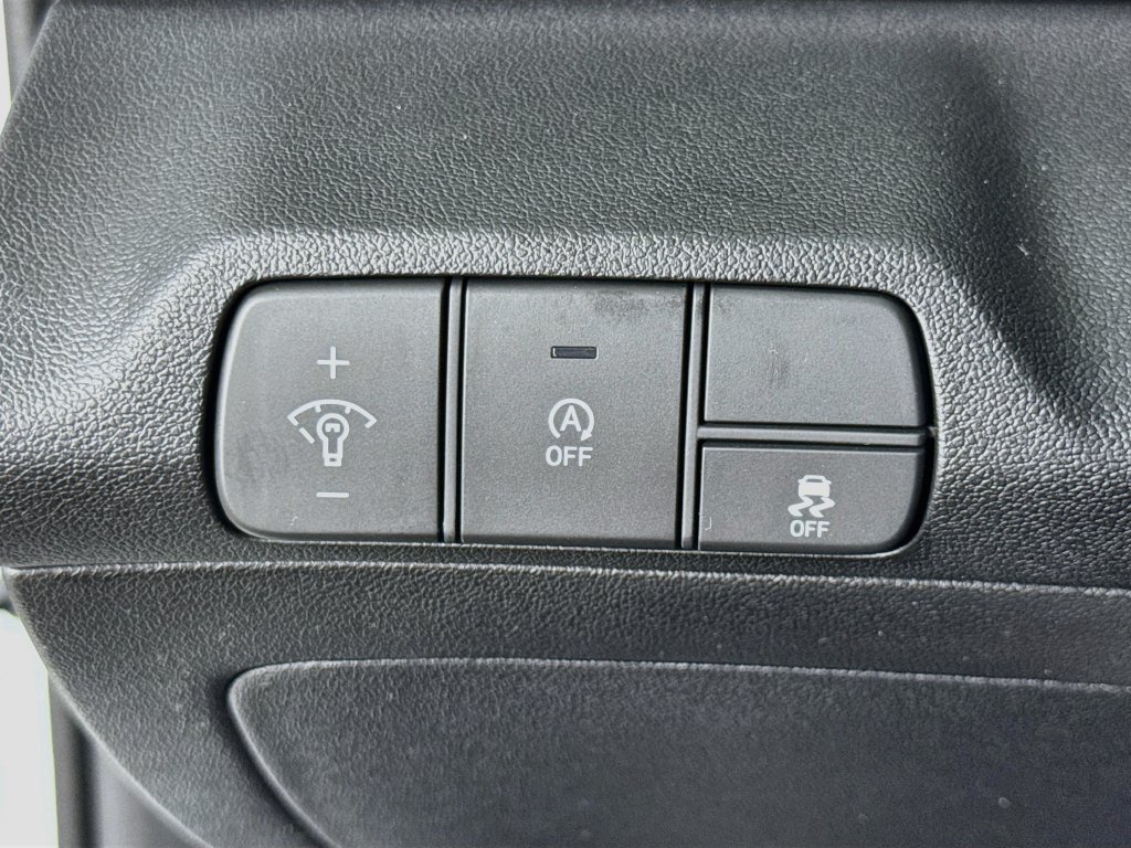 New 2026 Hyundai Elantra SE FWD image 19