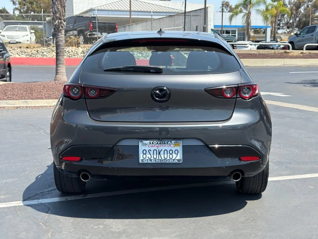 Used 2020 MAZDA MAZDA3 Hatchback w/ Preferred Package FWD image 9