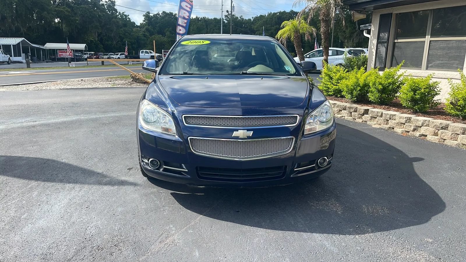 Used 2008 Chevrolet Malibu LTZ FWD image 2