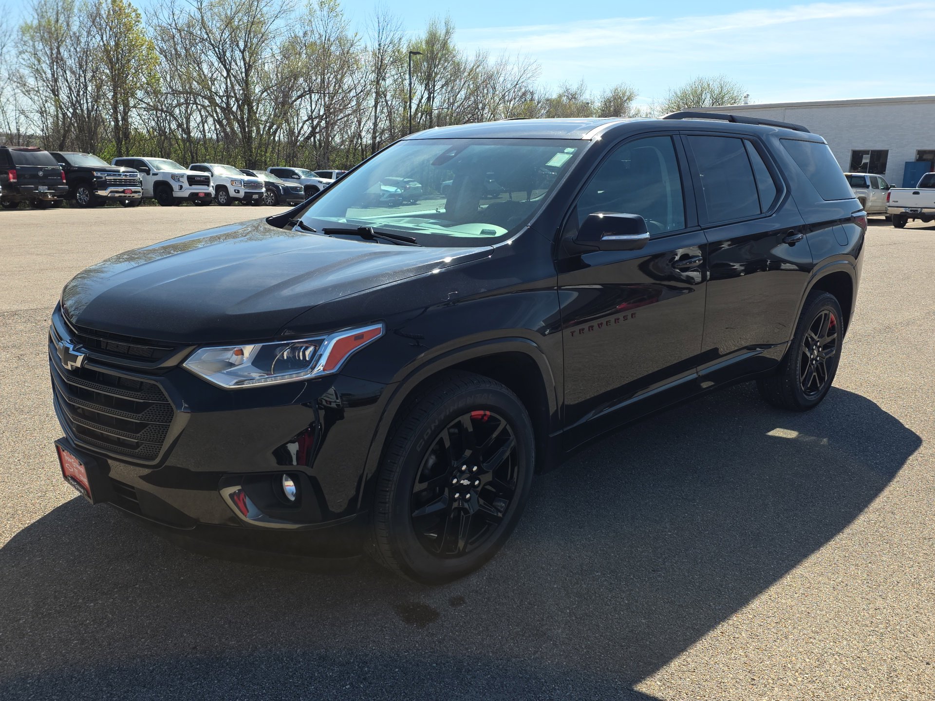 Used 2021 Chevrolet Traverse Premier w/ Redline Edition image 4