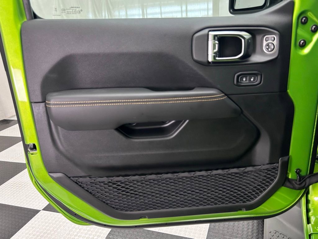 New 2025 Jeep Gladiator Sport image 12