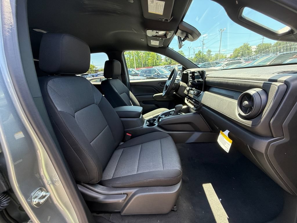 New 2026 Chevrolet Colorado Trail Boss w/ Midnight Edition AWD/4WD image 25