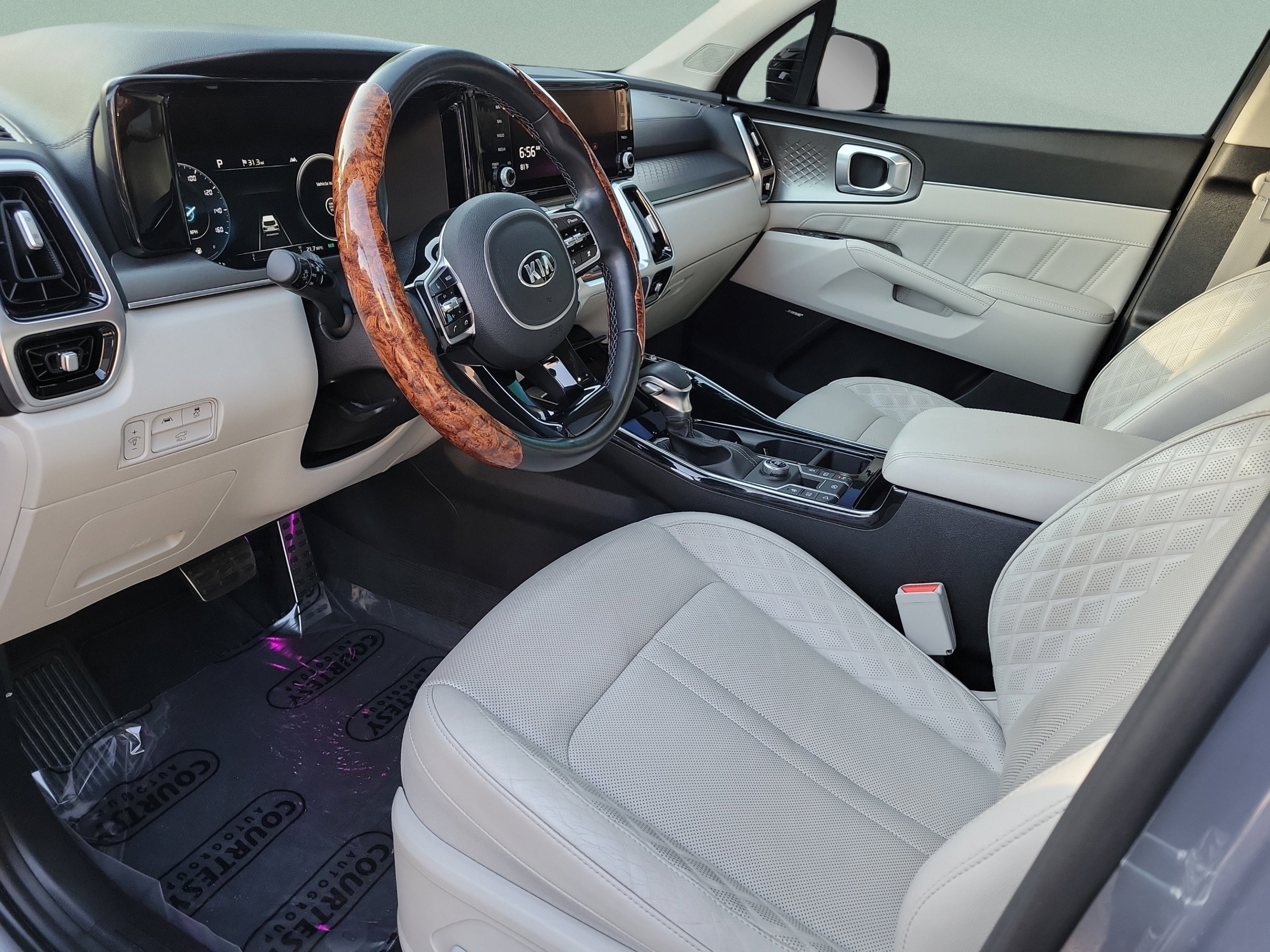 Certified 2021 Kia Sorento SX FWD image 15