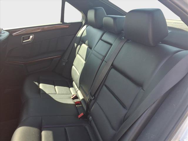 Used 2013 Mercedes-Benz E 350 4MATIC Sedan image 31