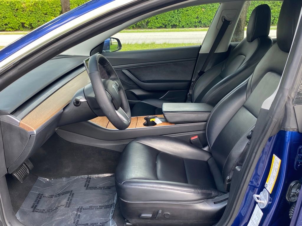 Used 2020 Tesla Model 3 Standard Range Plus image 32