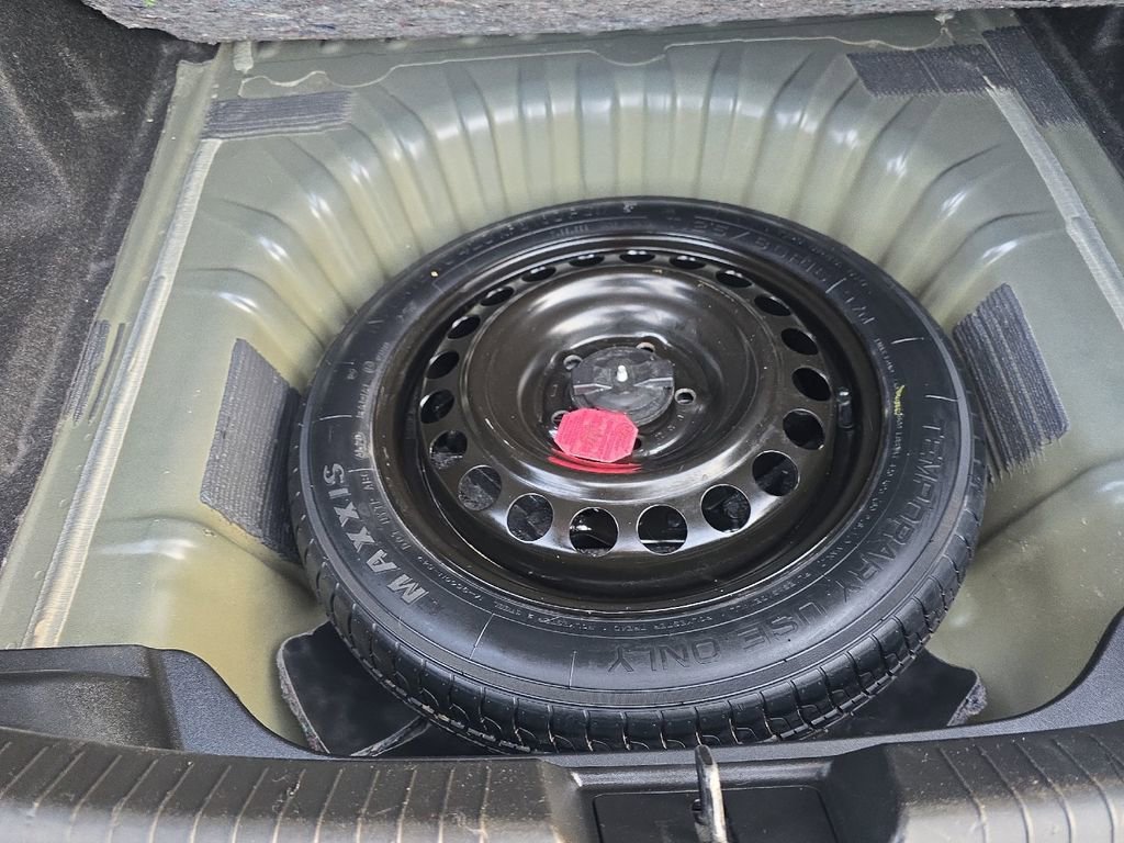 Used 2021 Chevrolet Malibu RS image 14