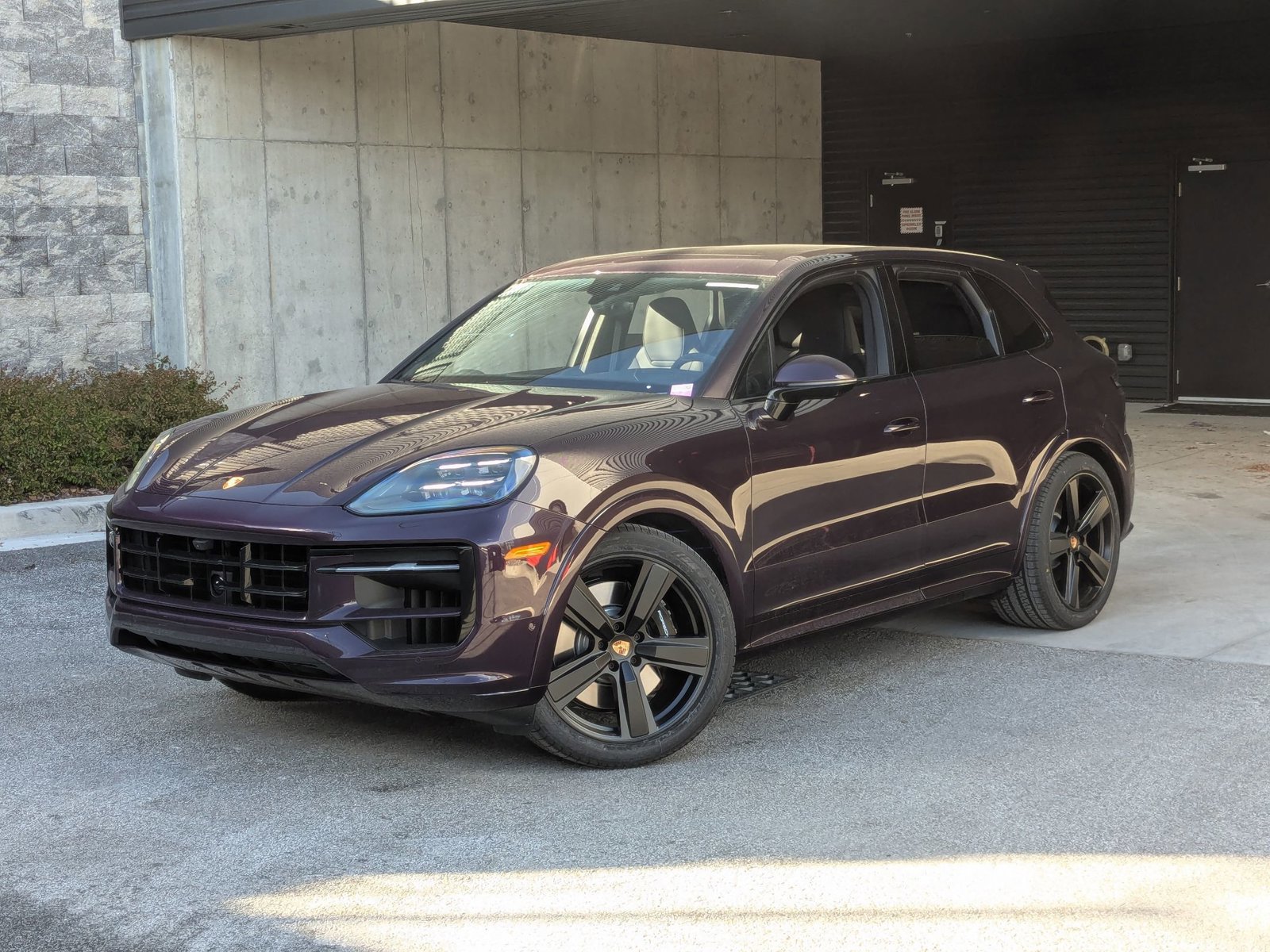 New 2026 Porsche Cayenne GTS image 1
