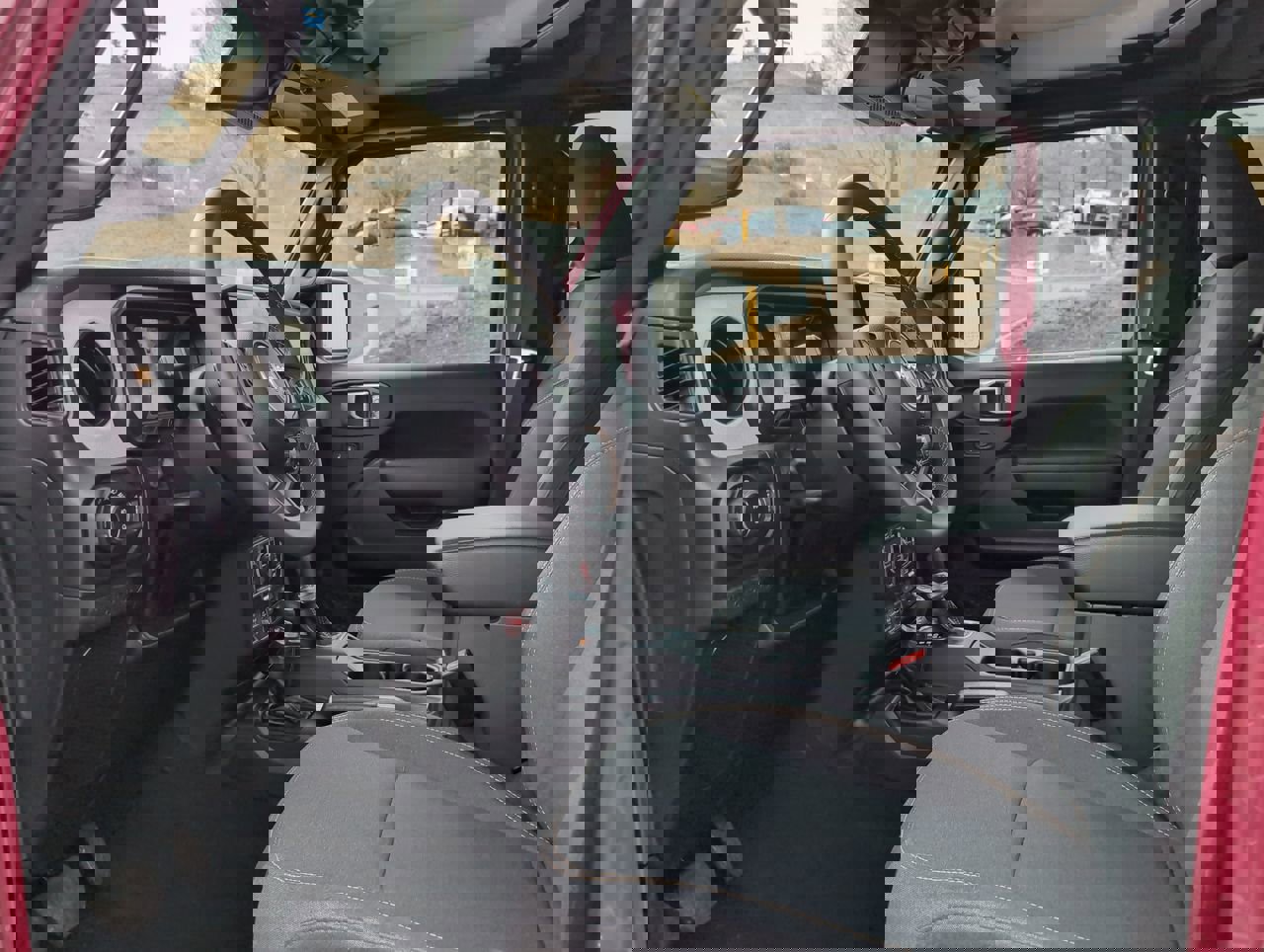 Used 2024 Jeep Gladiator Sport image 10