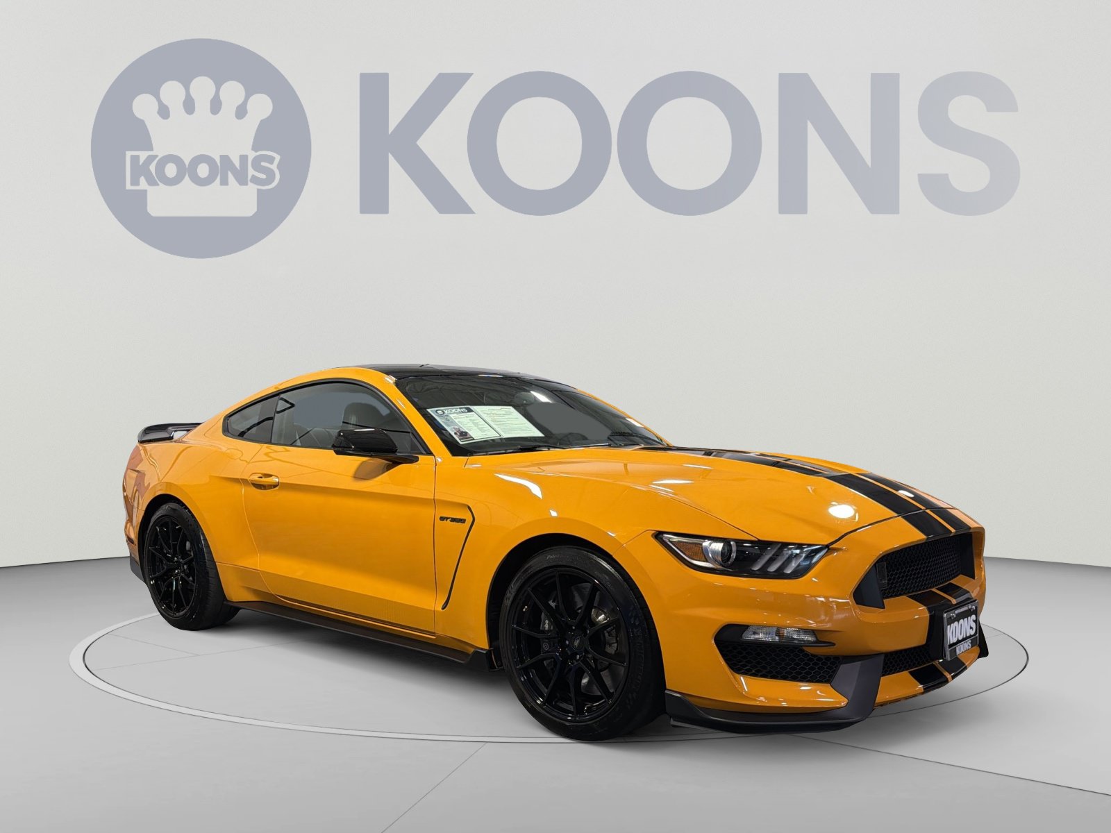 Used 2019 Ford Mustang Shelby GT350 w/ Technology Package RWD image 10