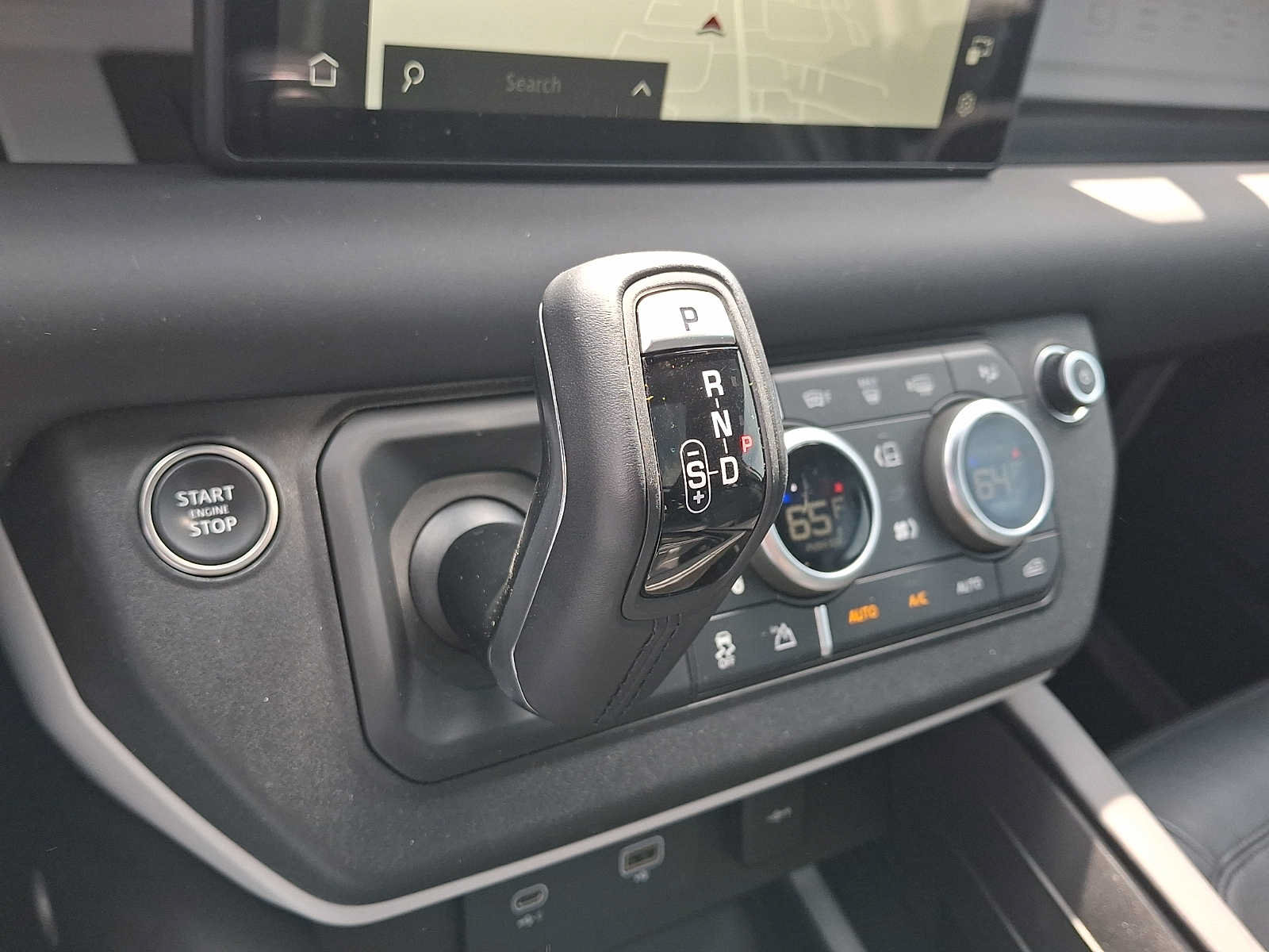 Used 2024 Land Rover Defender 110 S AWD/4WD image 13