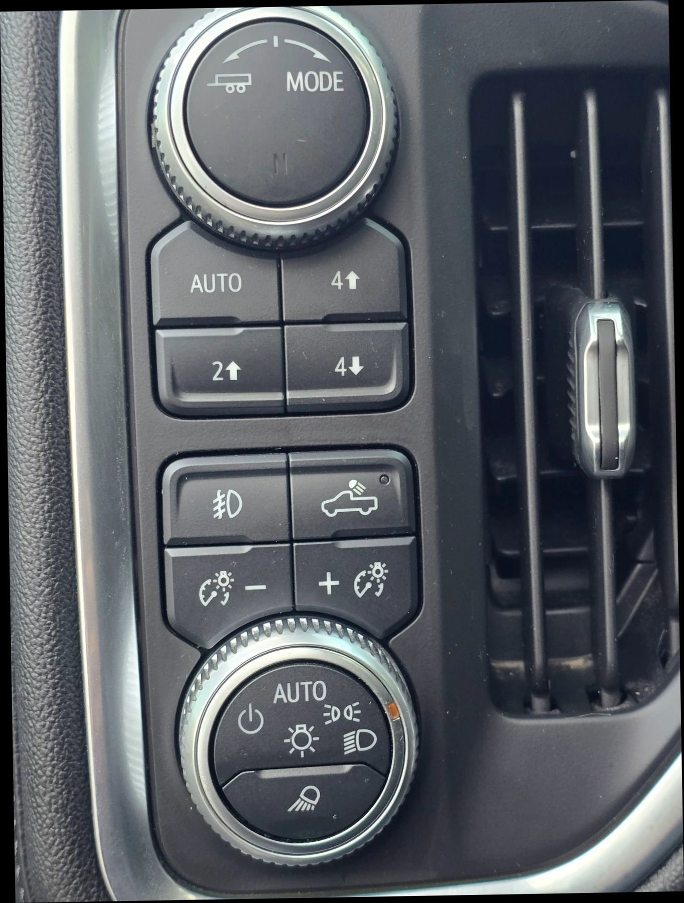 Used 2020 GMC Sierra 2500 Denali w/ Denali Ultimate Package image 25