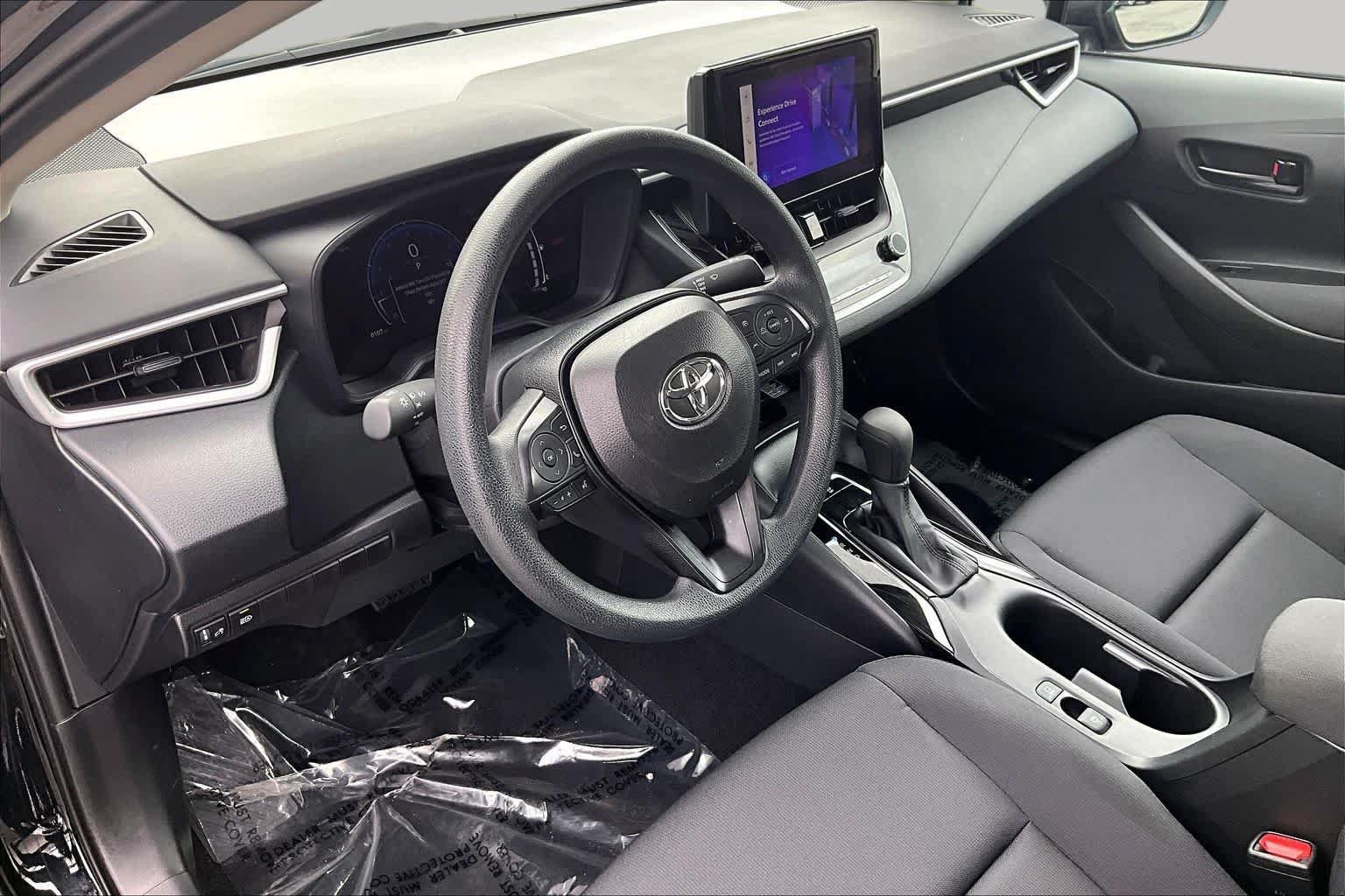 Used 2026 Toyota Corolla LE w/ LE Premium Package FWD image 17