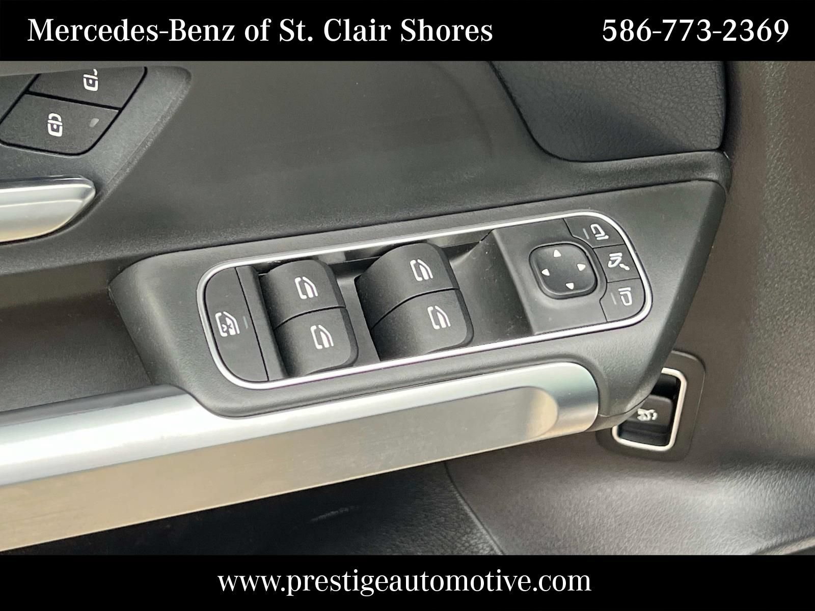 Used 2021 Mercedes-Benz GLB 35 AMG 4MATIC image 17