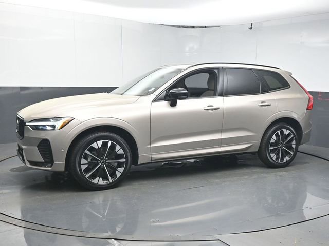 Used 2026 Volvo XC60 B5 Plus w/ Protection Package Premier image 4