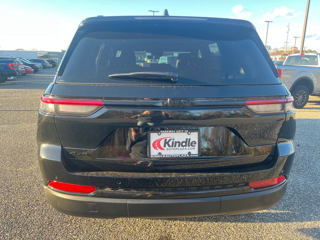 New 2025 Jeep Grand Cherokee Laredo image 26