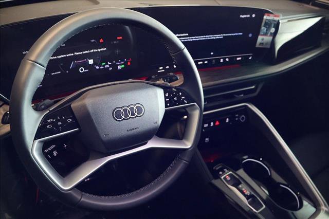 New 2025 Audi Q5 Premium image 3