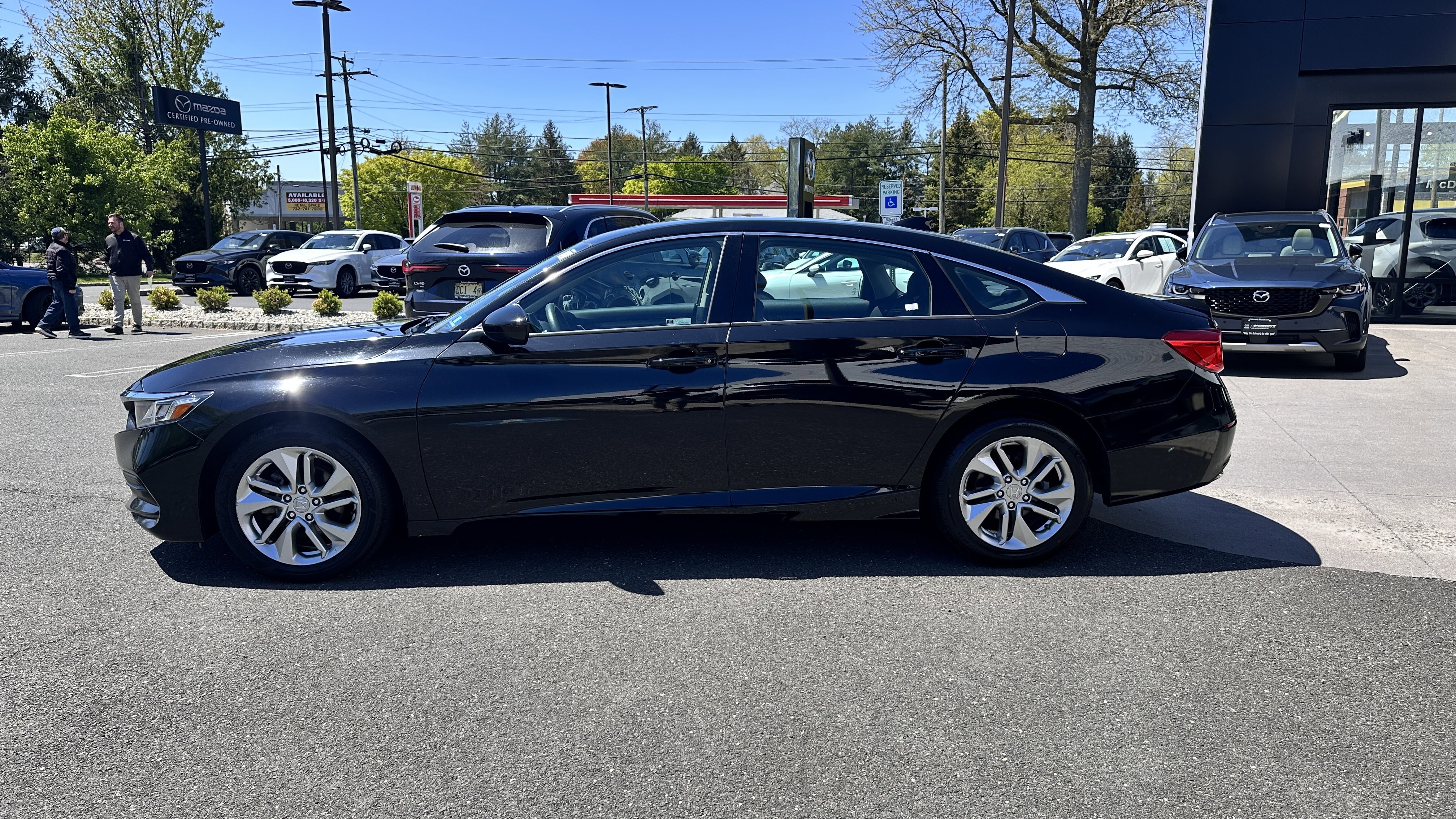 Used 2018 Honda Accord LX image 3