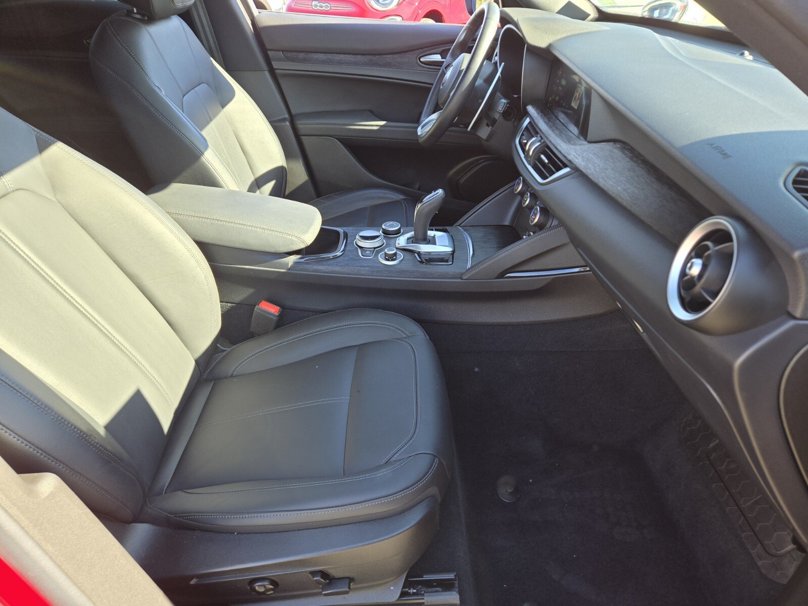 Used 2024 Alfa Romeo Stelvio Sprint AWD/4WD image 16