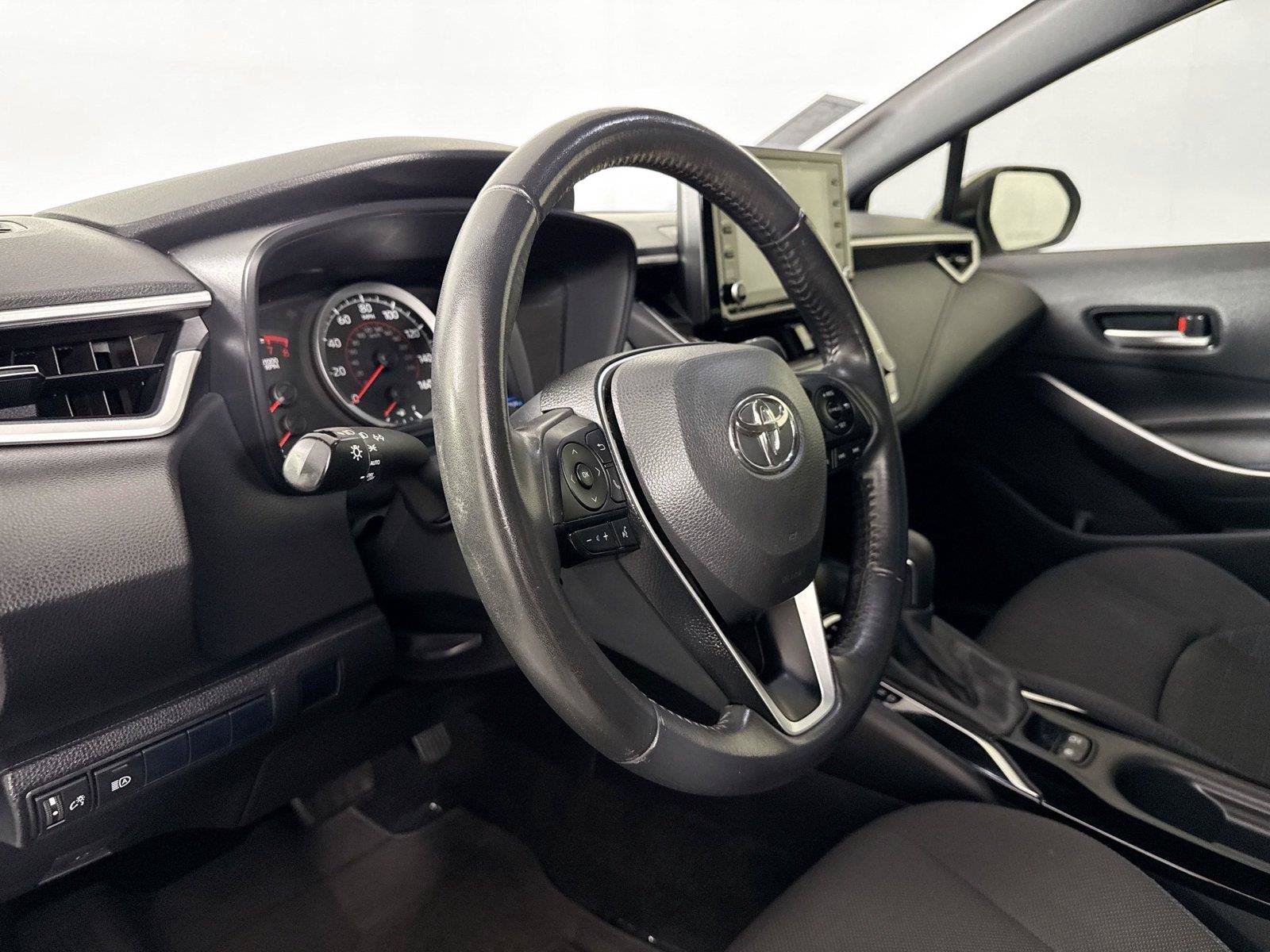 Certified 2022 Toyota Corolla SE FWD image 4