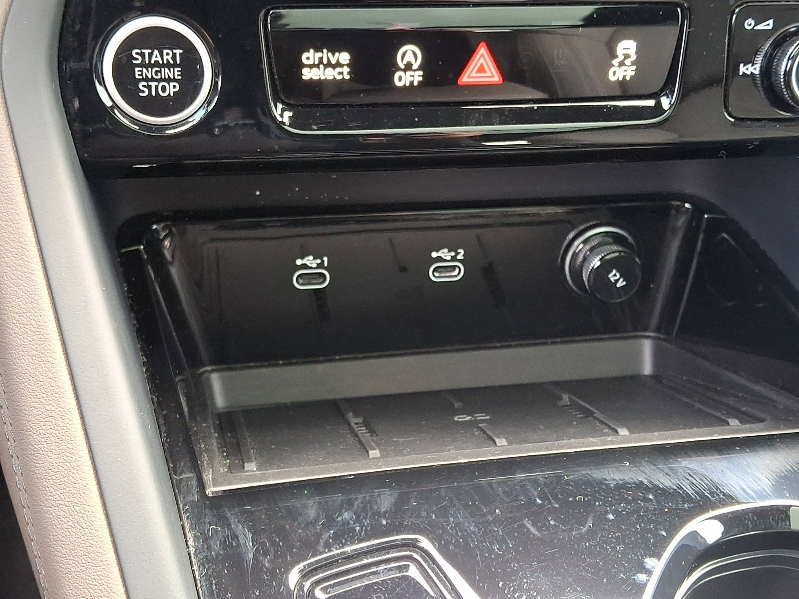 Used 2025 Audi Q5 Premium w/ Premium Plus AWD/4WD image 25