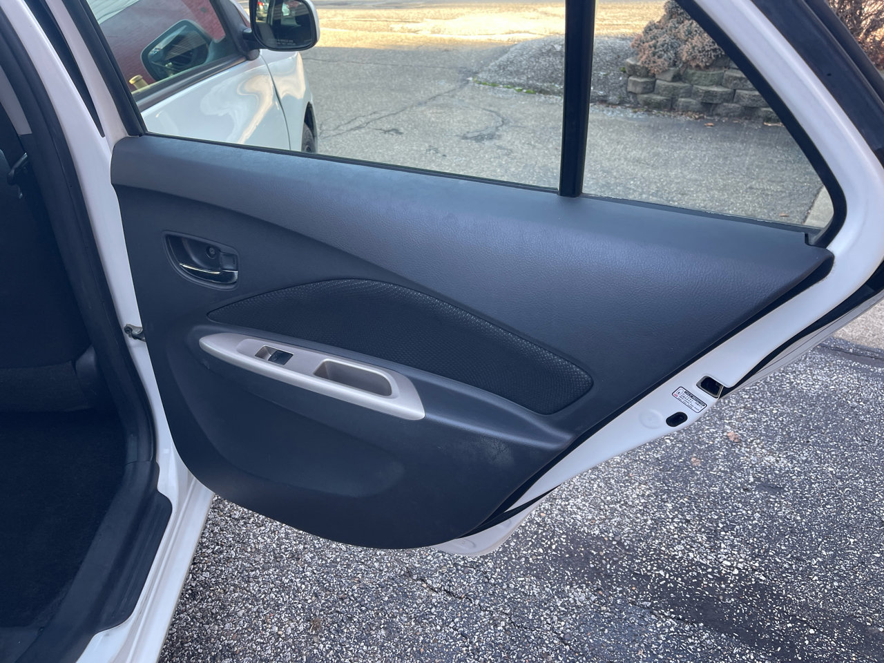 Used 2011 Toyota Yaris Sedan image 21