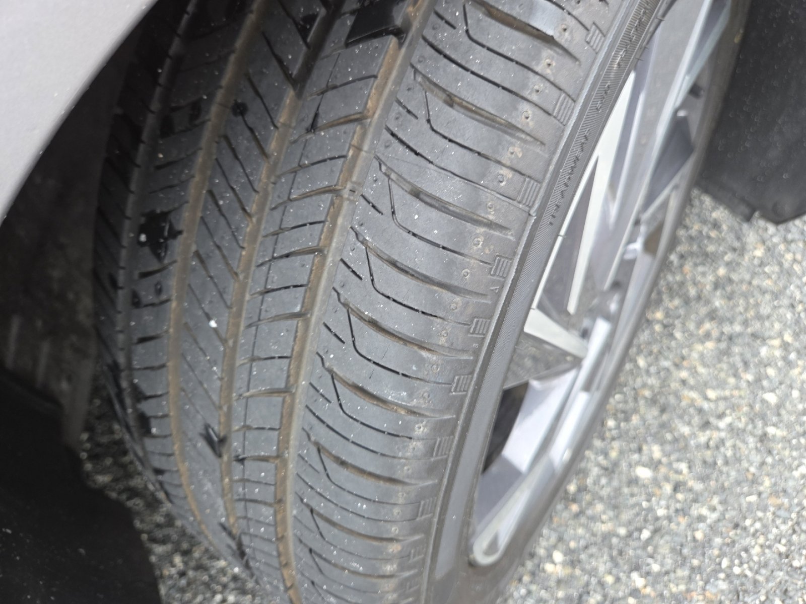 Used 2025 Hyundai Elantra SEL FWD image 14
