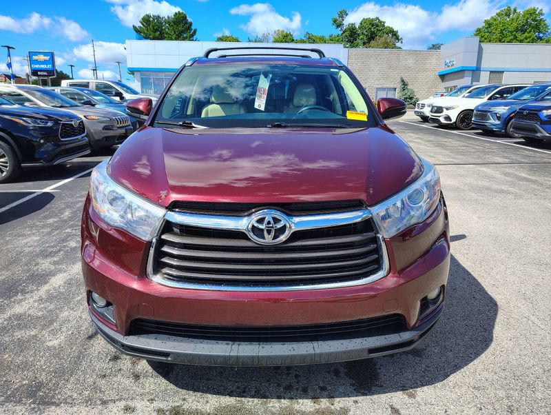 Used 2015 Toyota Highlander XLE AWD/4WD video 2