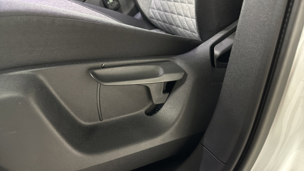 New 2026 Volkswagen Tiguan S FWD image 18