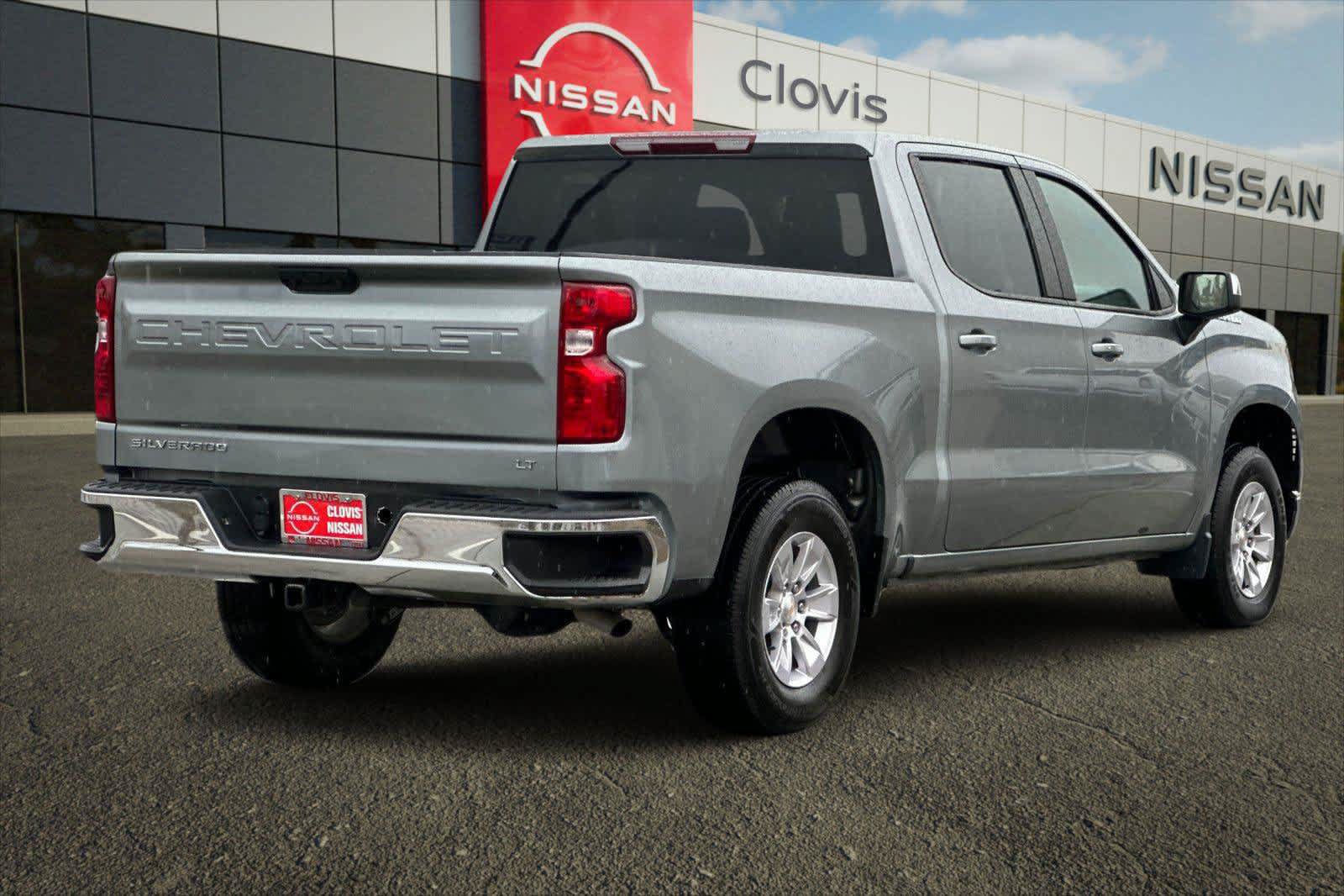 Used 2026 Chevrolet Silverado 1500 LT AWD/4WD image 2