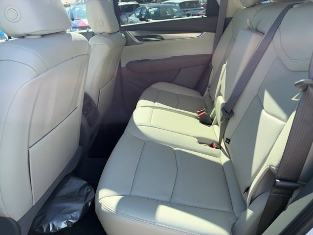 Used 2025 Cadillac XT5 Premium Luxury w/ Technology Package FWD image 18