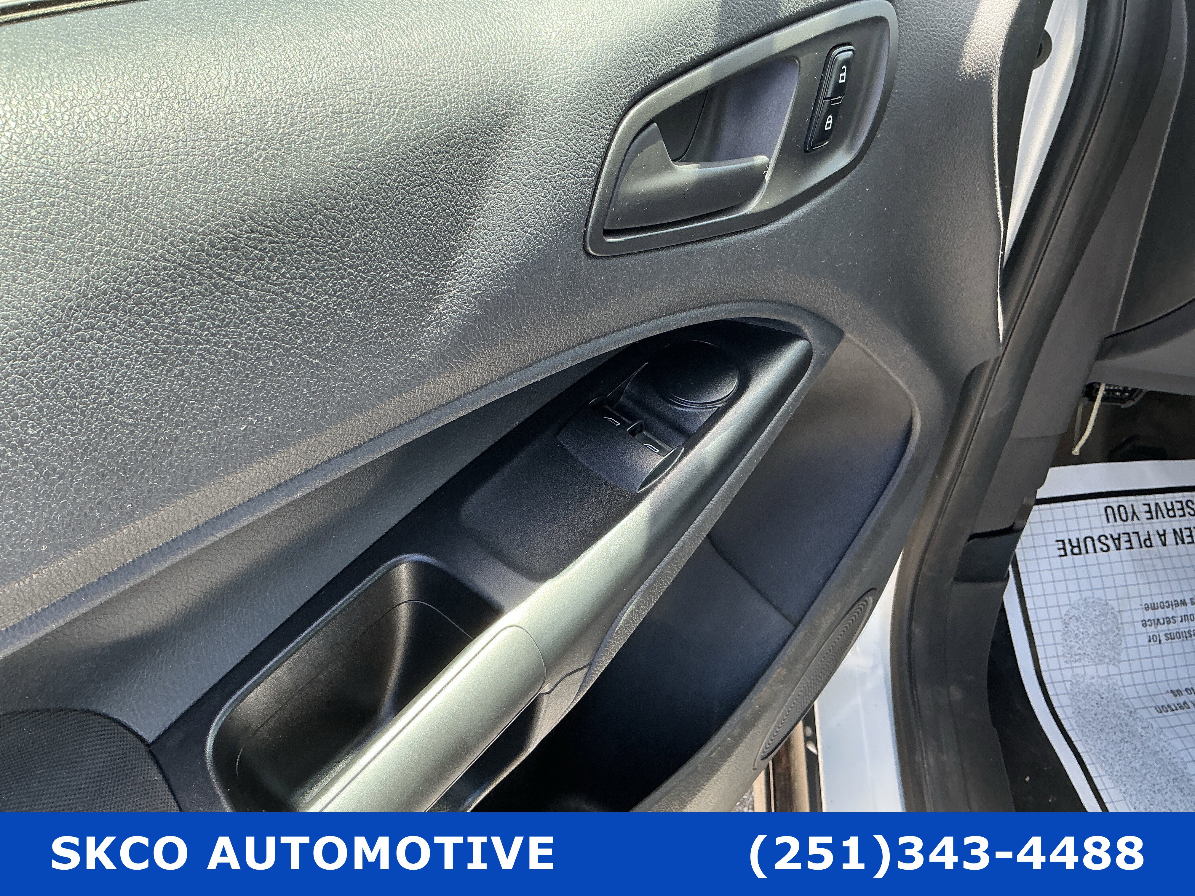 Used 2016 Ford Transit Connect XL FWD image 22